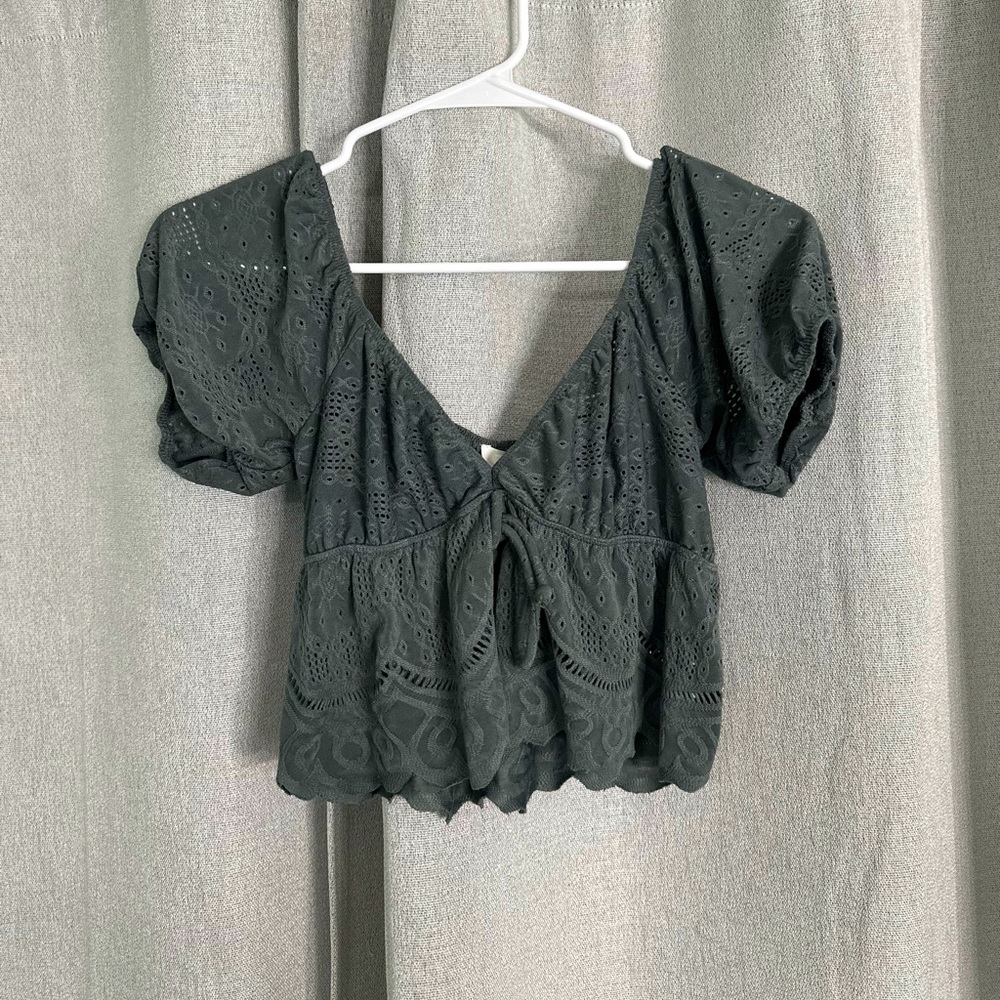 puff sleeve crop top